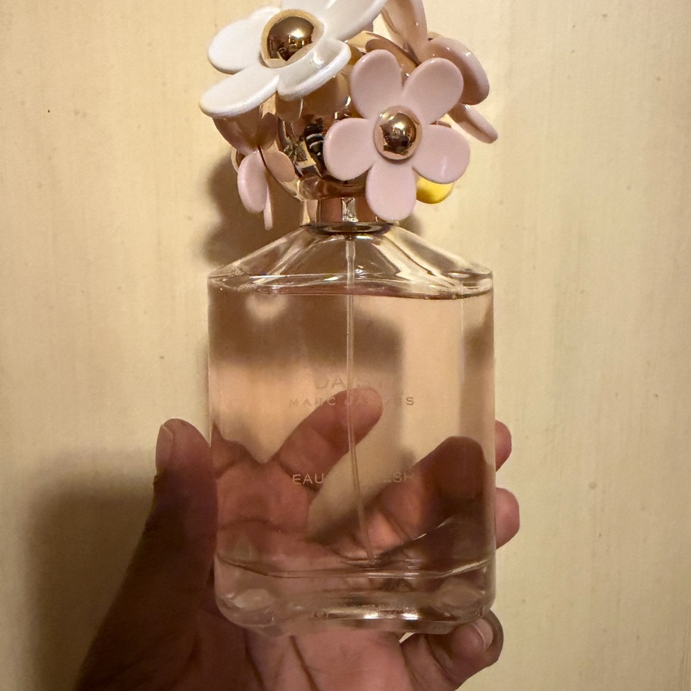 4.2 oz-Marc Jacobs Eau So Fresh -98% Full